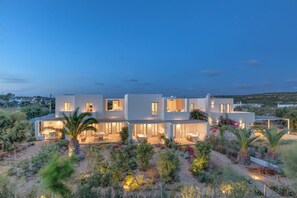 Façade de l’hébergement - soirée/nuit