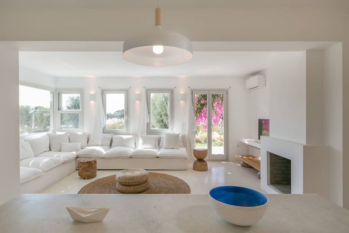 Villa – superior | Oppholdsområde | Smart-TV