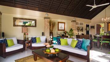 Biệt thự, 3 phòng ngủ | Phòng khách | TV màn hình phẳng