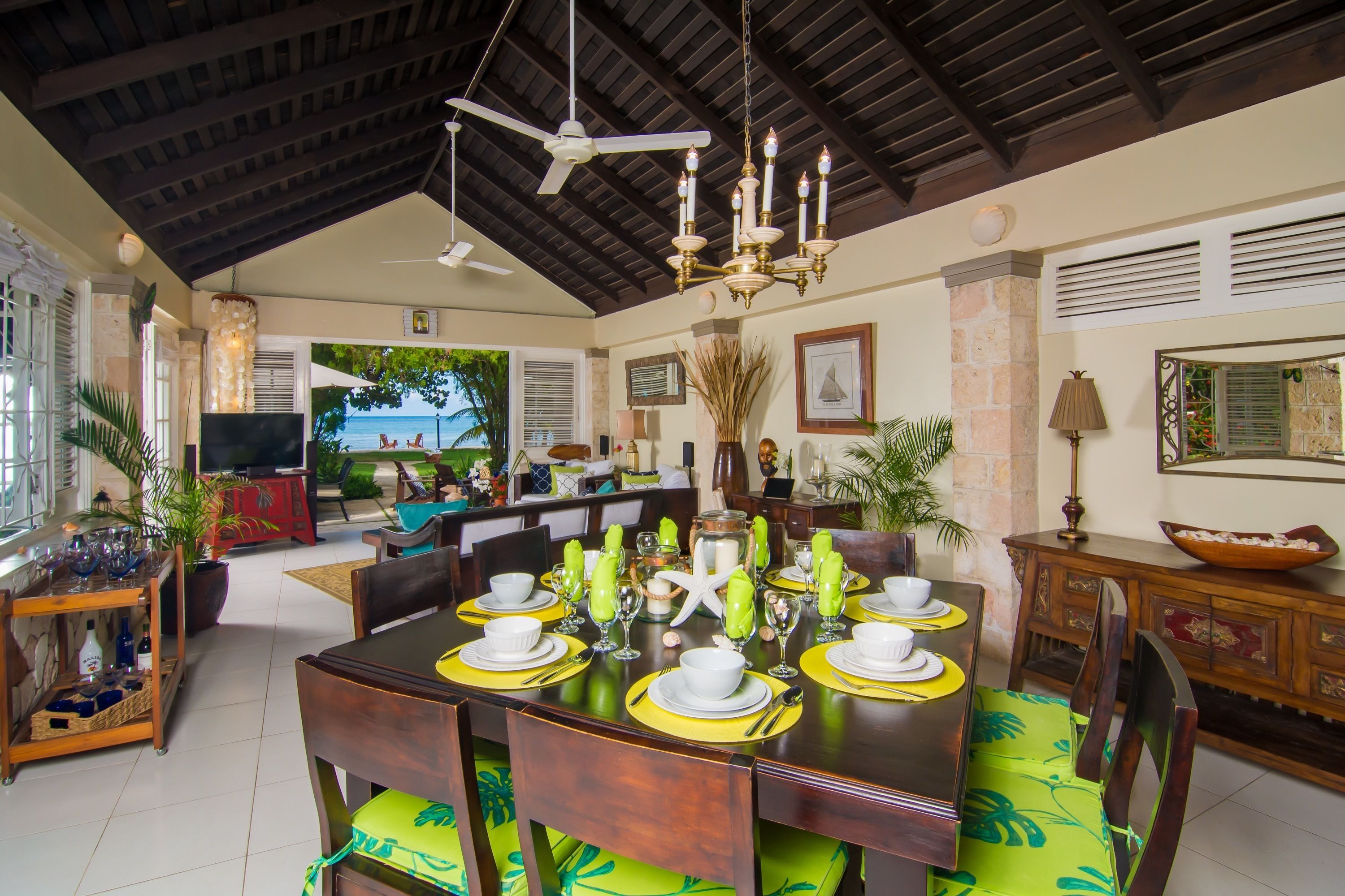 Villa, 3 Bedrooms | In-room dining