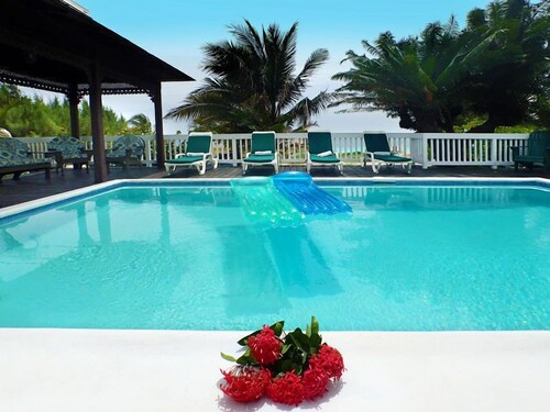 Sea Spray 50 Steps to the Sea, Silver Sands, 3 BR