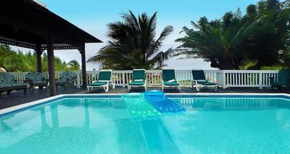 Sea Spray 50 Steps to the Sea, Silver Sands, 3 BR