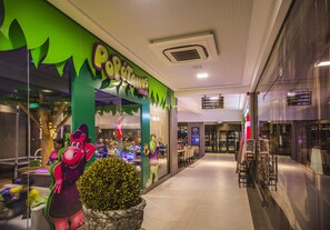 Çocuklar için oyun alanı - dış mekân