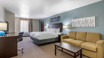 Suite, 1 chambre, non-fumeurs | Bureau, fer et planche Ă  repasser, draps fournis