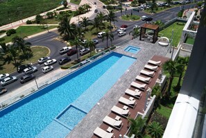 View from property - 2BR Apartment Malecon Las Americas by TA (Cancun)