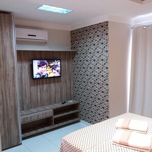 Phòng đôi Cao cấp | Minibar, màn/rèm cản sáng, truy cập Internet không dây miễn phí 