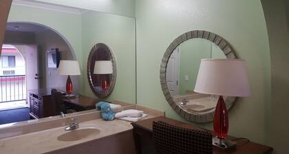 Flamingo Inn Long Beach