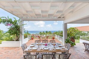 Outdoor dining - Caribbean Jewel, Montego Bay 4BR (Montego Bay)
