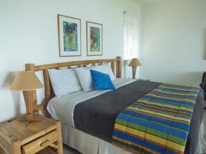 Room | 5 bedrooms, iron/ironing board, free WiFi
