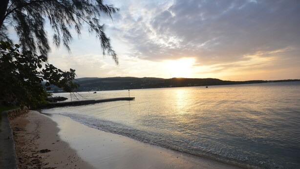 Unclassified image, 1 of 22, button - Idleawile Villa, 5BR by Jamaican Treasures (Rio Bueno)