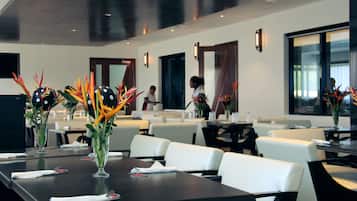 Breakfast, lunch, dinner served; international cuisine