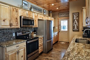 Fridge, microwave, dishwasher, coffee/tea maker