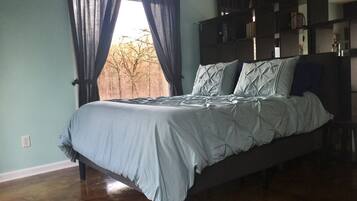 1 habitación, escritorio, tabla de planchar con plancha y wifi gratis
