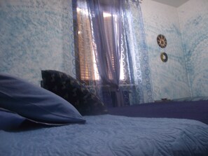Deluxe Double Room Single Use, 1 Large Twin Bed, Private Bathroom, Park View | Individually decorated, individually furnished, desk, free WiFi - Villa Sabrina (Arezzo)