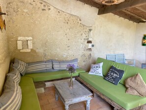 Smart TV, fireplace, DVD player, foosball