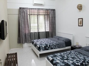 House, 4 Bedrooms | Iron/ironing board, free WiFi - Gen-Ji Cottage (Malacca City)