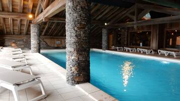 Piscine couverte, piscine chauffée