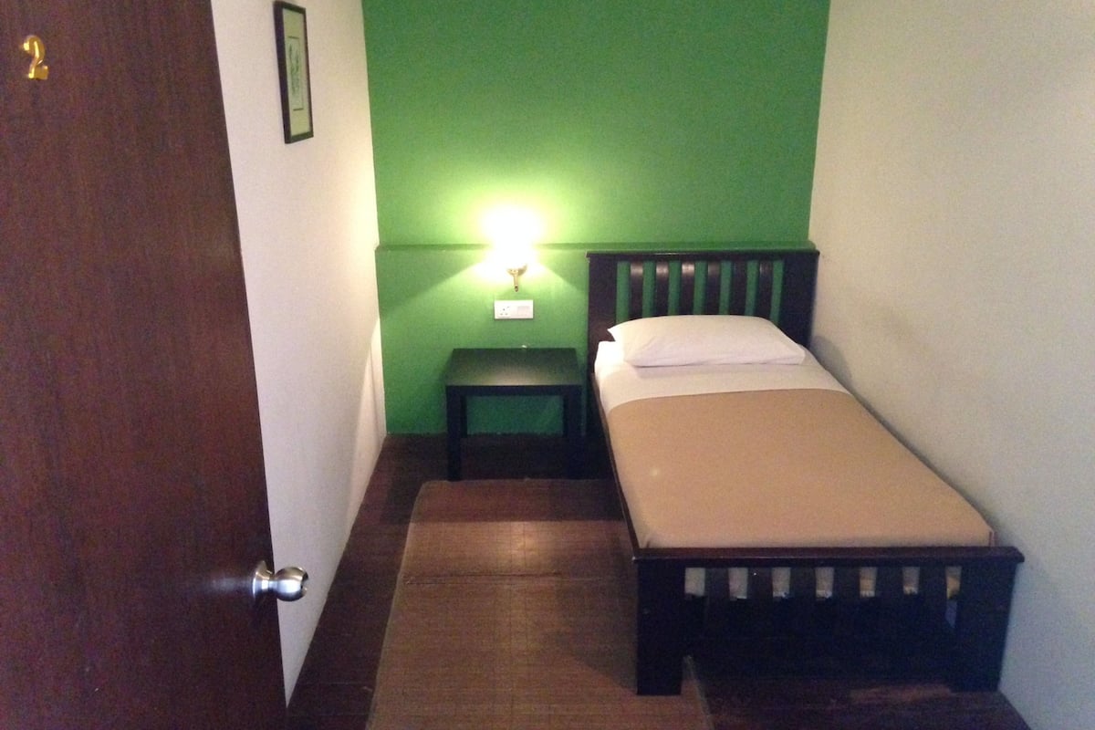 Single Room, Shared Bathroom