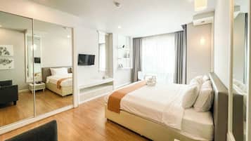 Studio King Bed | 城市景观