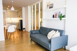 Room, 1 Bedroom | Minibar, soundproofing, free WiFi, bed sheets