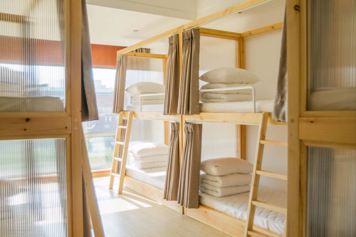 Desk, blackout curtains, soundproofing, free WiFi