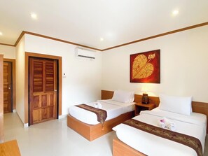 Superior Twin | 書桌、摺床/加床 (收費)、免費 Wi-Fi