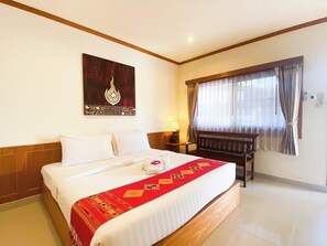 Superior Double  | Desk, rollaway beds, free WiFi