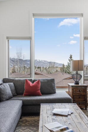 TV connectée, cheminée