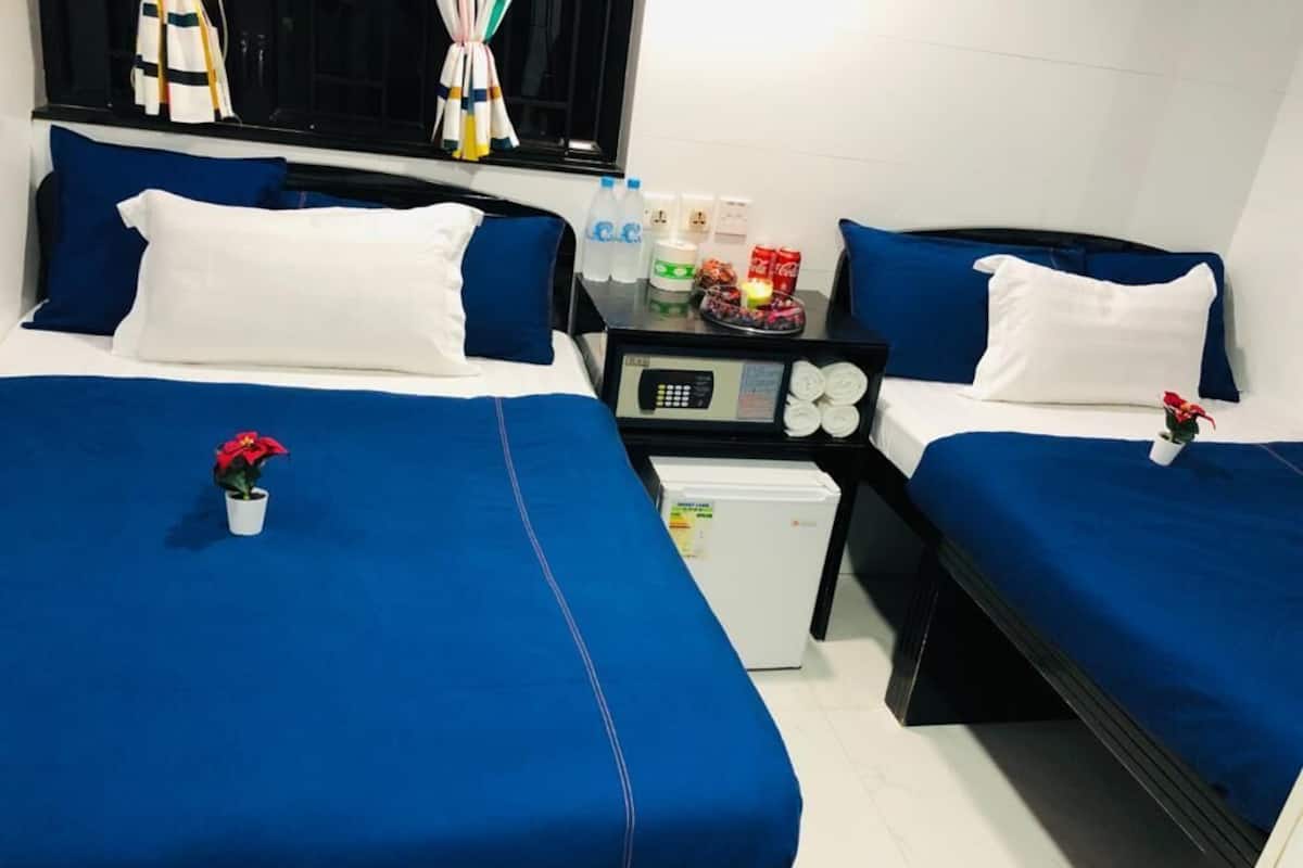 Kamar Double Keluarga | Brankas, meja kerja, setrika/meja setrika, dan Wi-Fi gratis