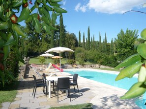 Outdoor pool - Lovely Tuscan Villa: Pool,AC  WI.FI 14 guests 7 bedrooms 7bath, Families/friends (Anghiari)