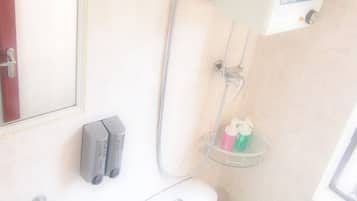 Ducha del cuarto de baño