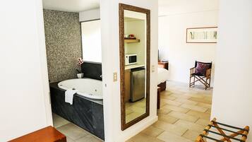 Studio | 1 bedroom, premium bedding, free WiFi, bed sheets