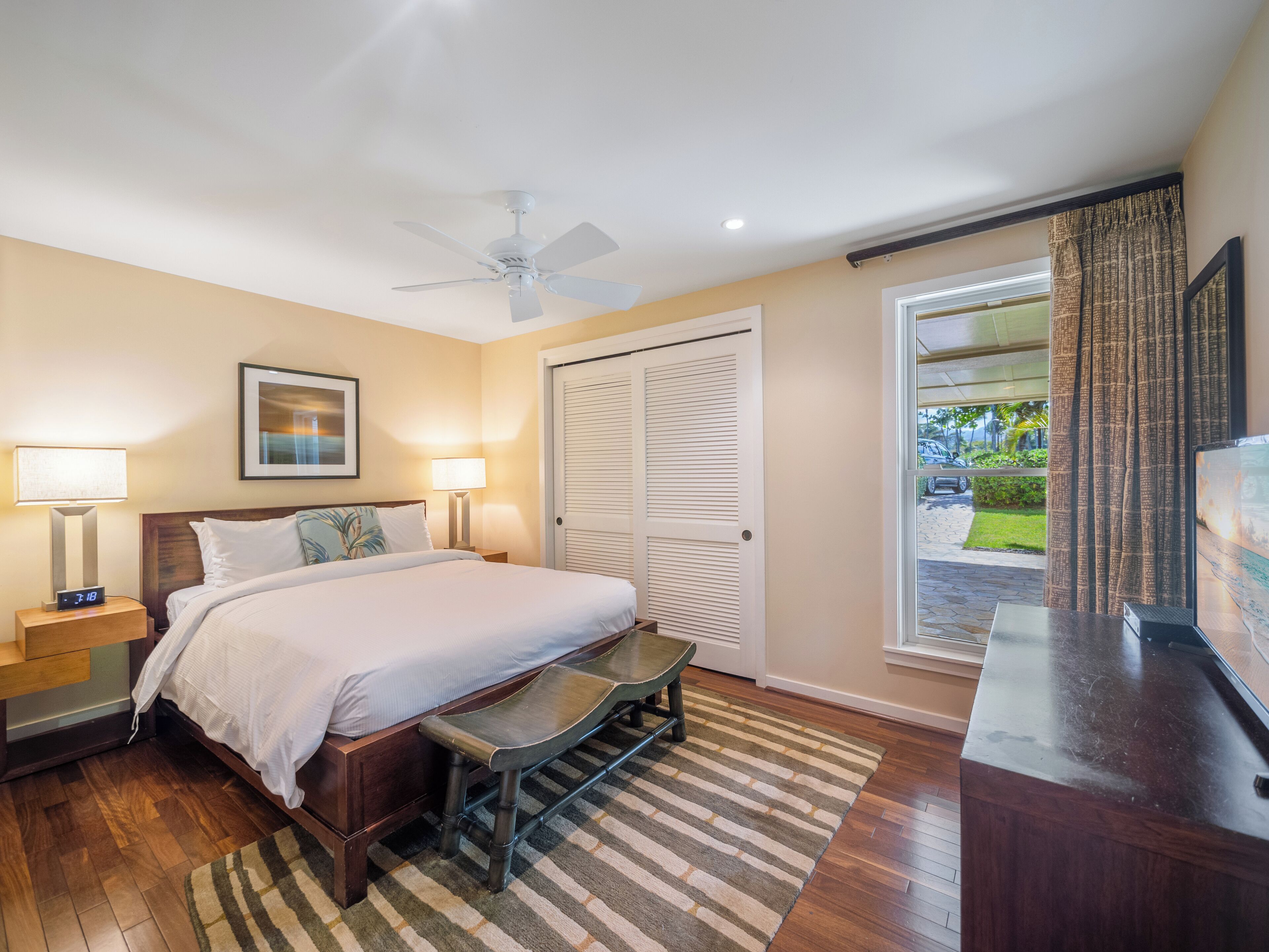 3 室のベッドルーム、セーフティボックス (室内)、アイロン / アイロン台、WiFi (無料)