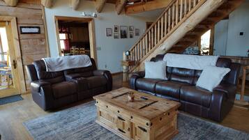 Smart TV, fireplace, DVD player