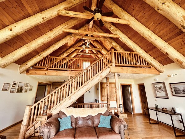 Smart TV, fireplace, DVD player