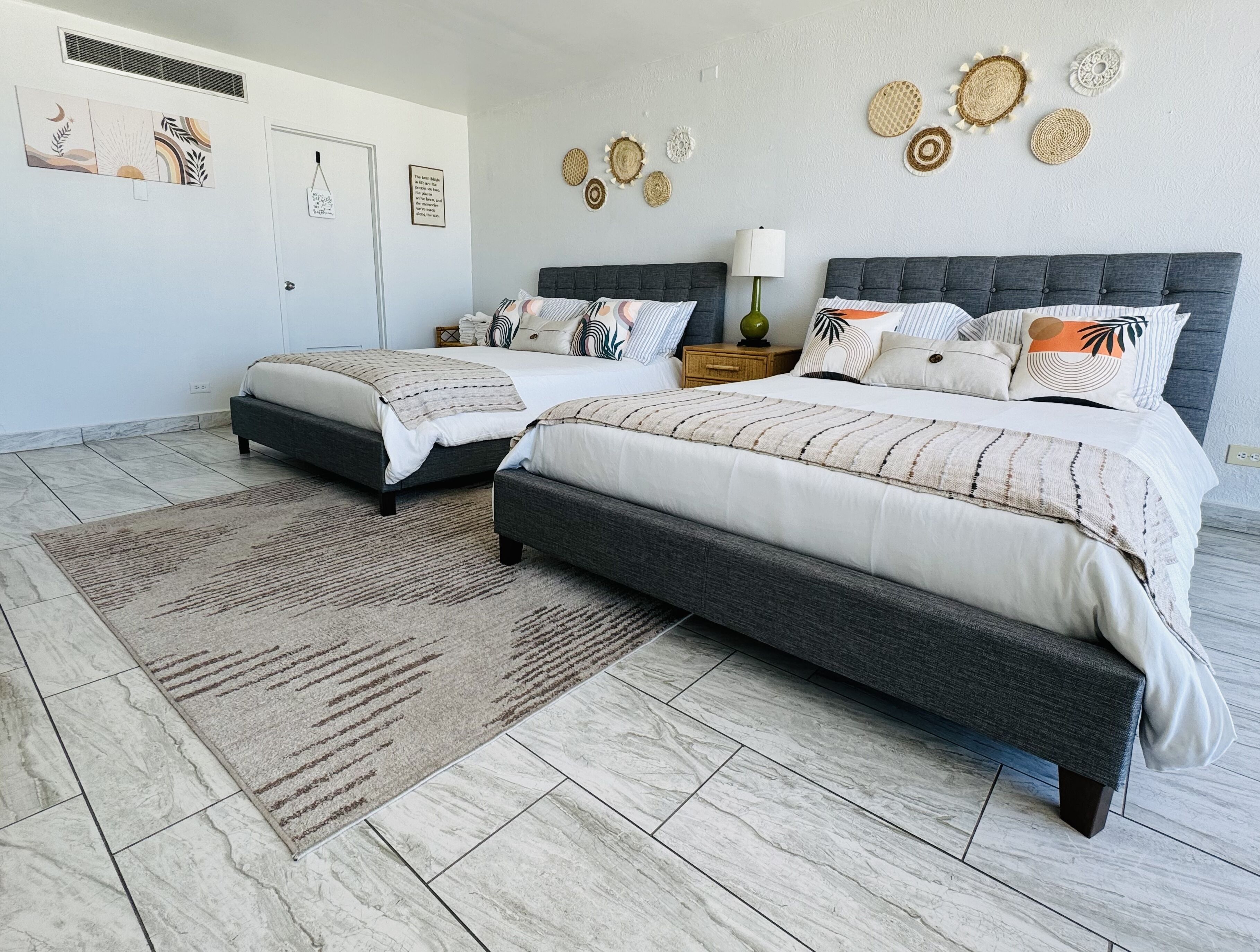 Iron/ironing board, free WiFi, bed sheets, wheelchair access