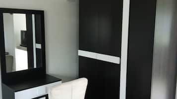 Rollaway beds, free WiFi