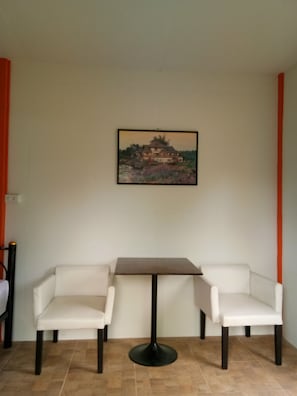 Country Room (A) | Room amenity - Pattamatararin (Doi Saket)