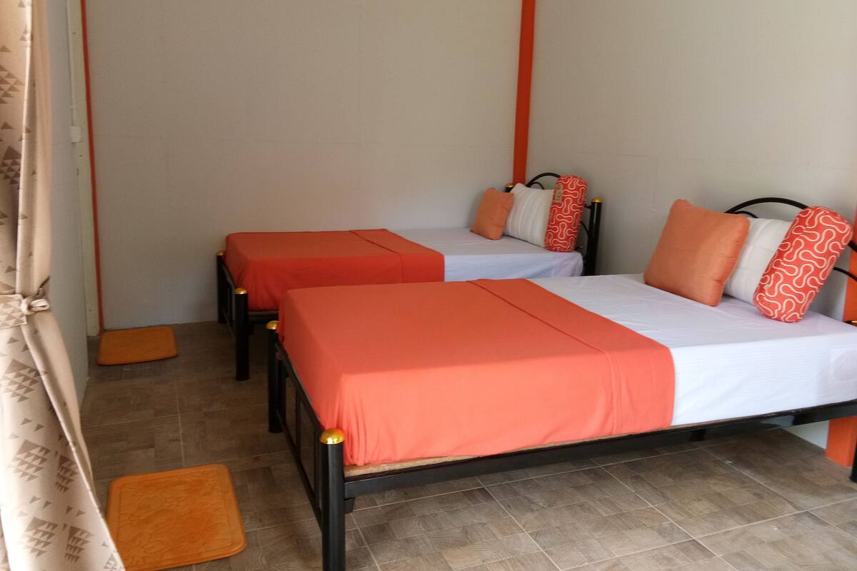 Country Room (A) | Rollaway beds (surcharge), WiFi (free)