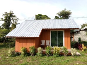 Country Room (A) | Hiên