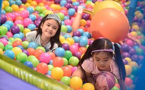 Game room - Beach Condos Pico De Loro Hamilo Coast (Nasugbu)