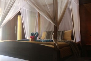 Standard Double Room | Minibar, in-room safe, desk, free WiFi - Colour Cottage (Gili Air)