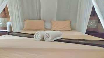 Standard Double Room | Minibar, in-room safe, desk, free WiFi