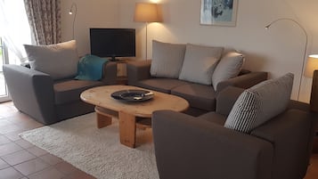 Huoneisto (2 Personen) | Oleskelualue | Taulutelevisio