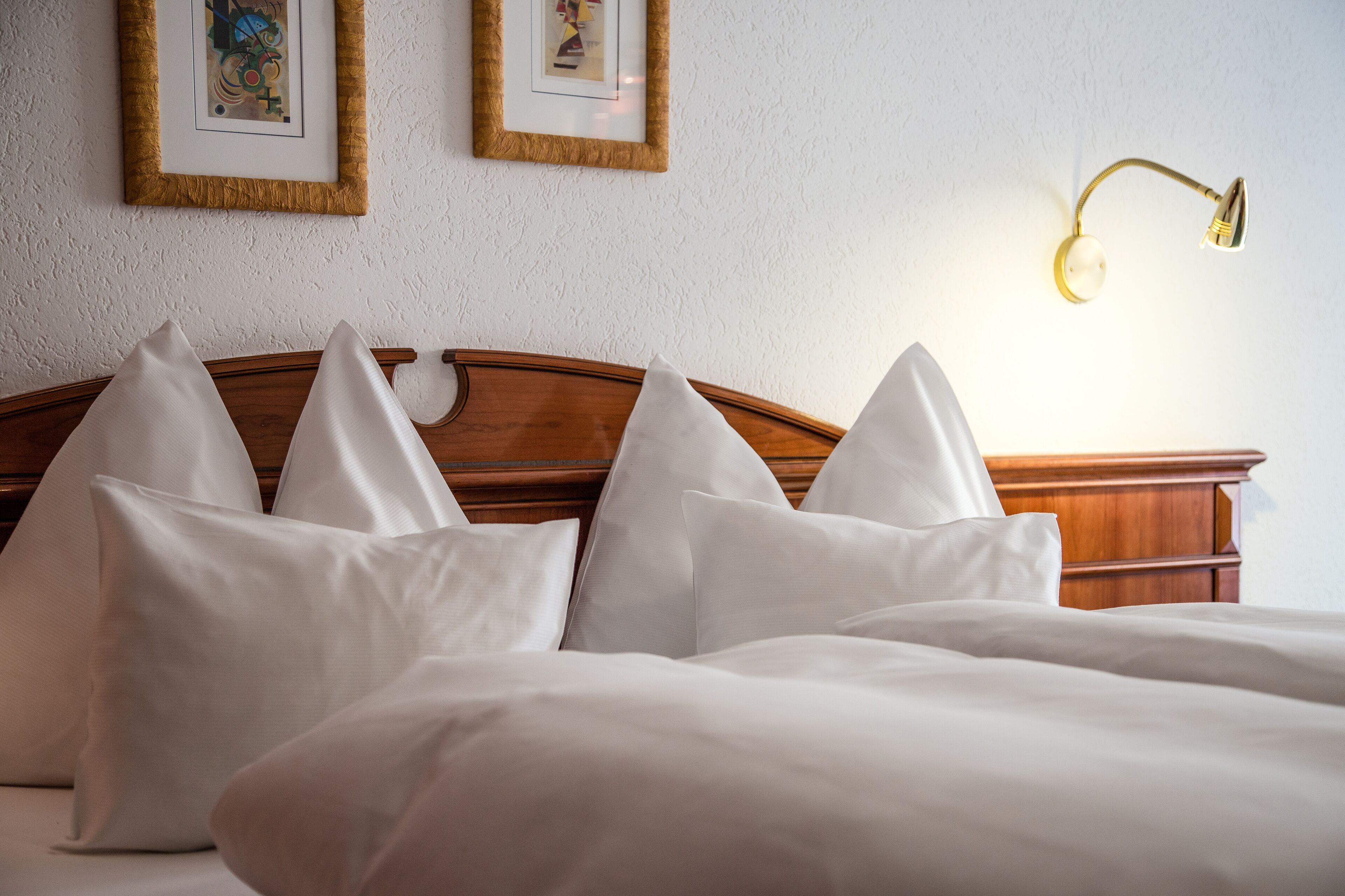 suite, 1 bedroom | down duvets, in-room safe, desk, rollaway beds