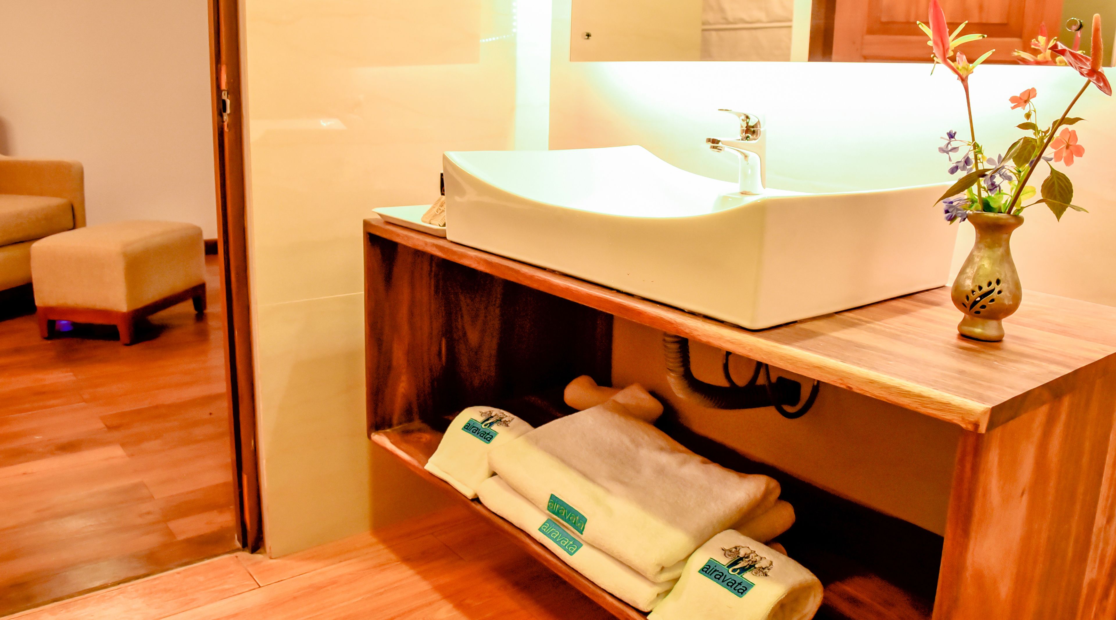 junior suite | bathroom sink