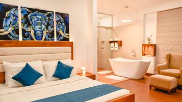 1 bedroom, premium bedding, pillow-top beds, minibar