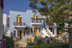 Studio | In-room safe, soundproofing, iron/ironing board, free WiFi - Hotel Nefeli (Leros)