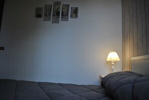 Suite, vue sur le jardin | Literie de qualité, bureau, accès au Wi-Fi (inclus)