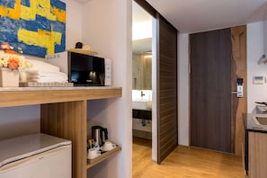Deluxe Twin Room | Room amenity